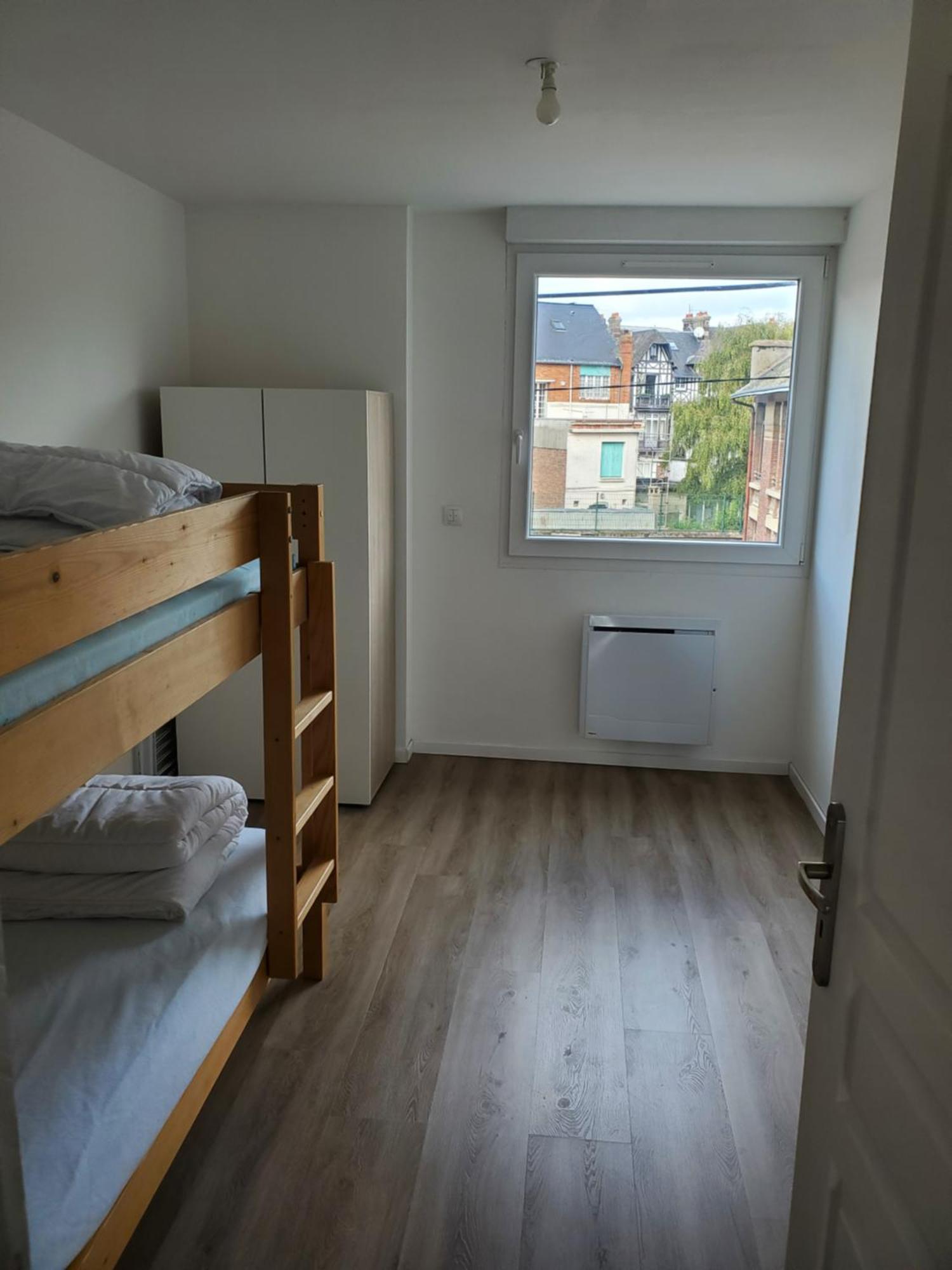 Le Cocon Dieppois - Appt Spacieux Avec Parking Prive Dieppe Exterior photo